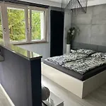 Redlowo Apartman *