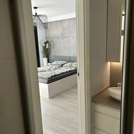 Redlowo Apartment *
